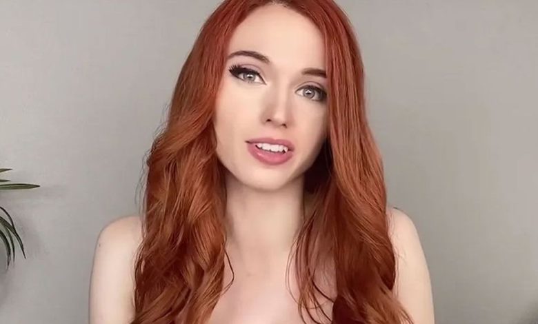 Amouranth في الظهور الأول للملاكمة